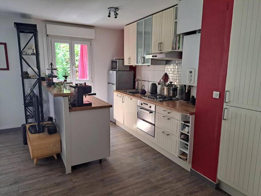 Appartement Cosy Avec Jardin Et Parking Gennevilliers Exterior foto
